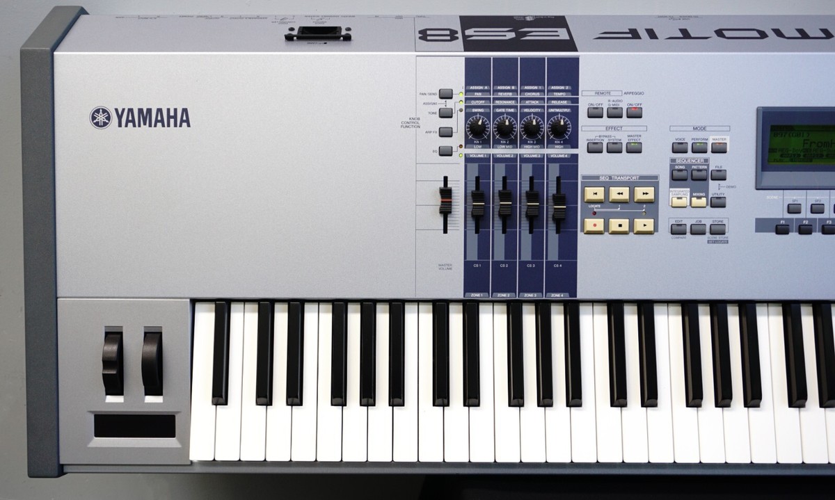 Yamaha Motif ES 8